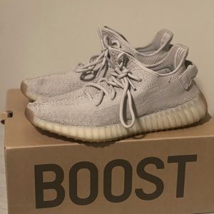 YEEZY BOOST 350